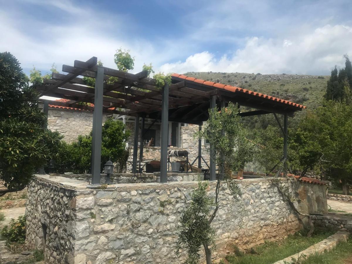 Lagadi 1860 Guest House Trakhila Exterior photo
